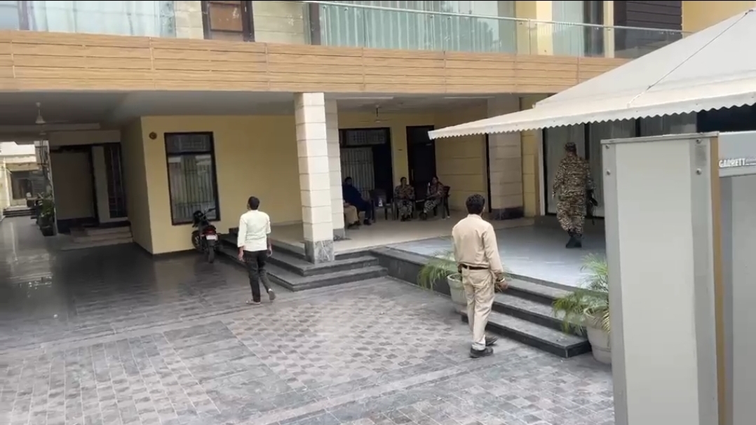 पंजाब में ED का डबल अटैक: LPU के बाद मंत्री संजीव अरोड़ा के ठिकानों पर रेड